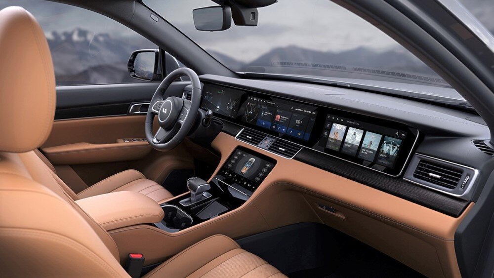 В салоне используется кожа Nappa 