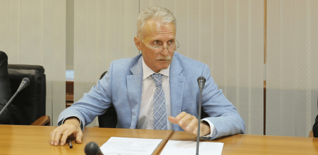 Первый замглавы Байконура Виктор Лопаткин обвиняется в получении крупной взятки