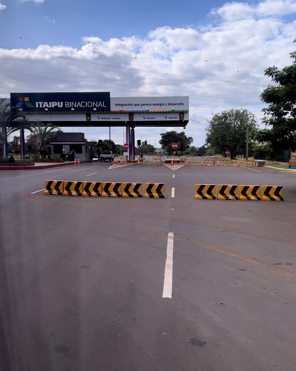 Погранично-пропускной пункт на территорию ГЭС.