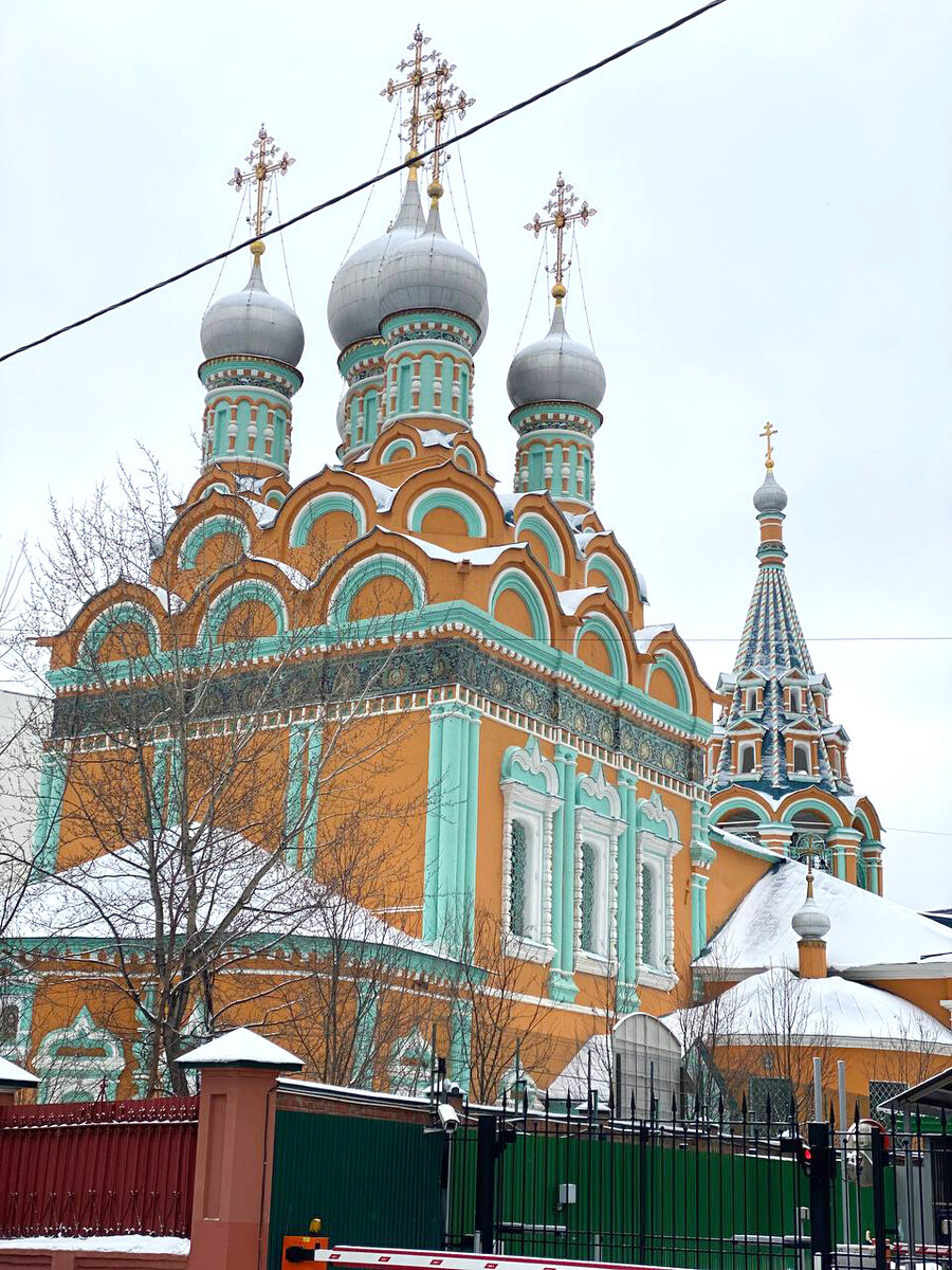 Экскурсия «Зазеркалье Якиманки» в Москве