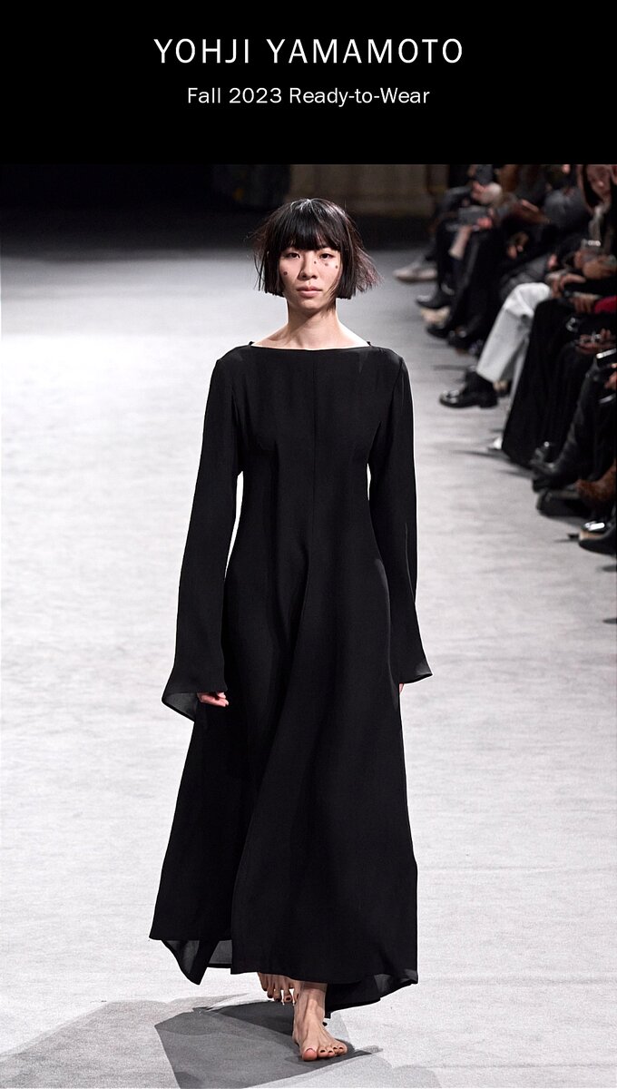 Фото с показа на неделе моды в Париже 4 марта 2023 г.