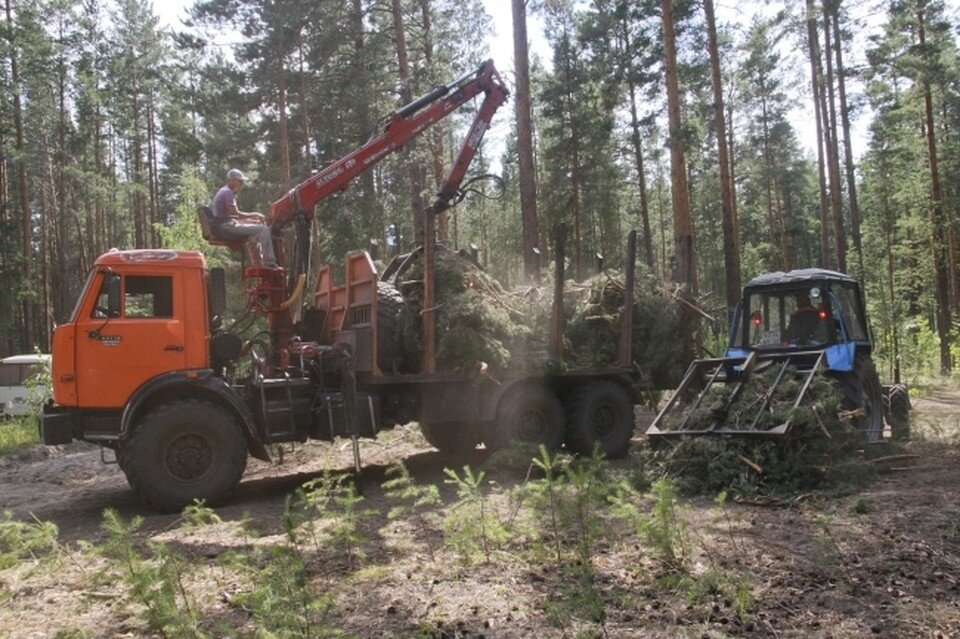   Олег УКЛАДОВ