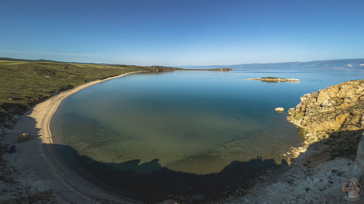 Путешествуем по Байкалу вокруг Ольхона на моторной лодке. Стоит ли авантюра усилий, что смотреть и "какие подводные"?