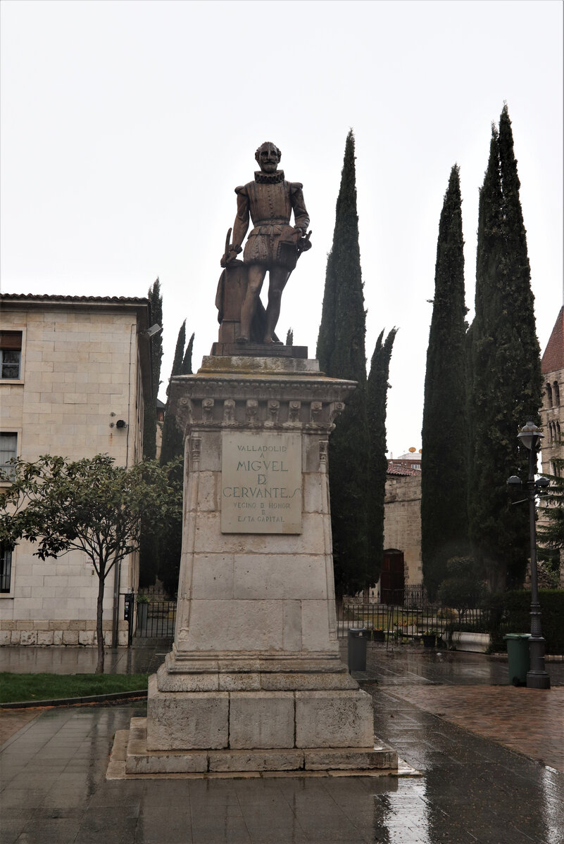 Памятник Сервантесу