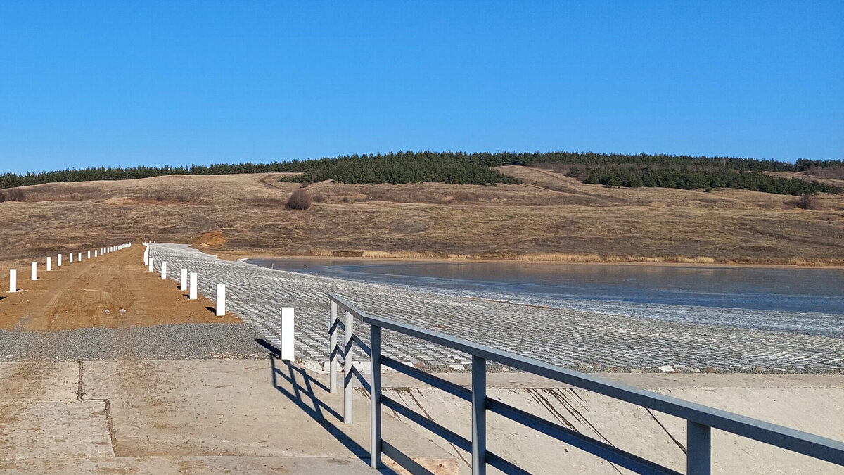     Межведомственная комиссия проверила готовность гидротехнических сооружений к пропуску паводковых вод в шести районах Волгоградской области. Представляющих угрозу ситуаций на ГТС не выявлено, сообщили в облкомприроды.