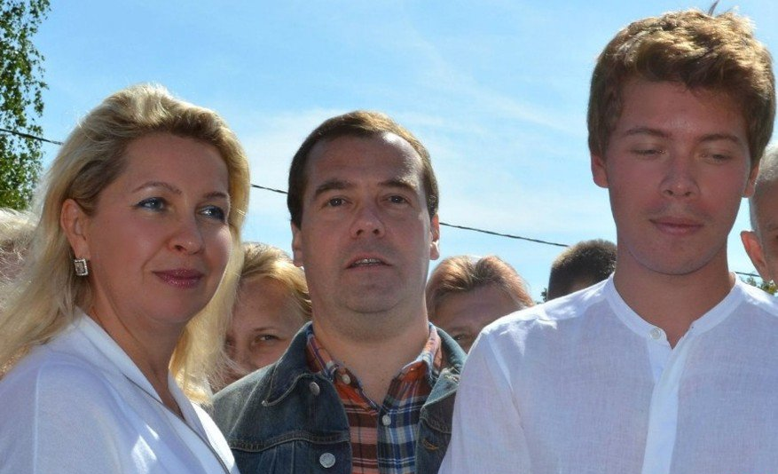 Семья Медведевых