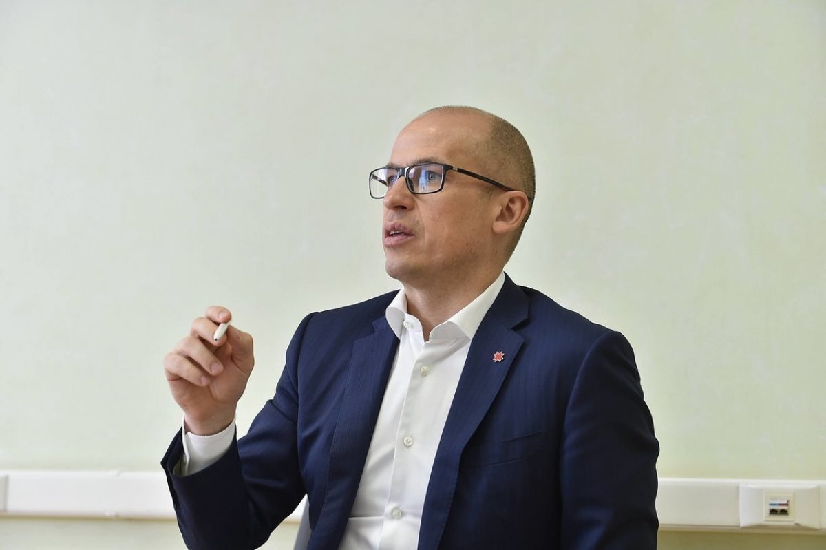    Бречалов ответил на вопросы жителей Удмуртии о качестве дорог
