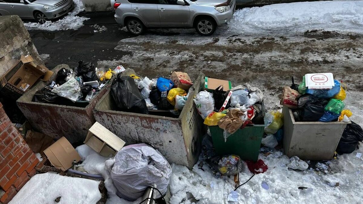 Приморцы уже устали: вонь и смрад окутывают дома в центре Владивостока |  Восток-Медиа | Дзен