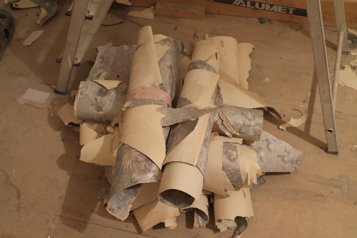      Старые обои - мусор, образованный в ходе текущего ремонта