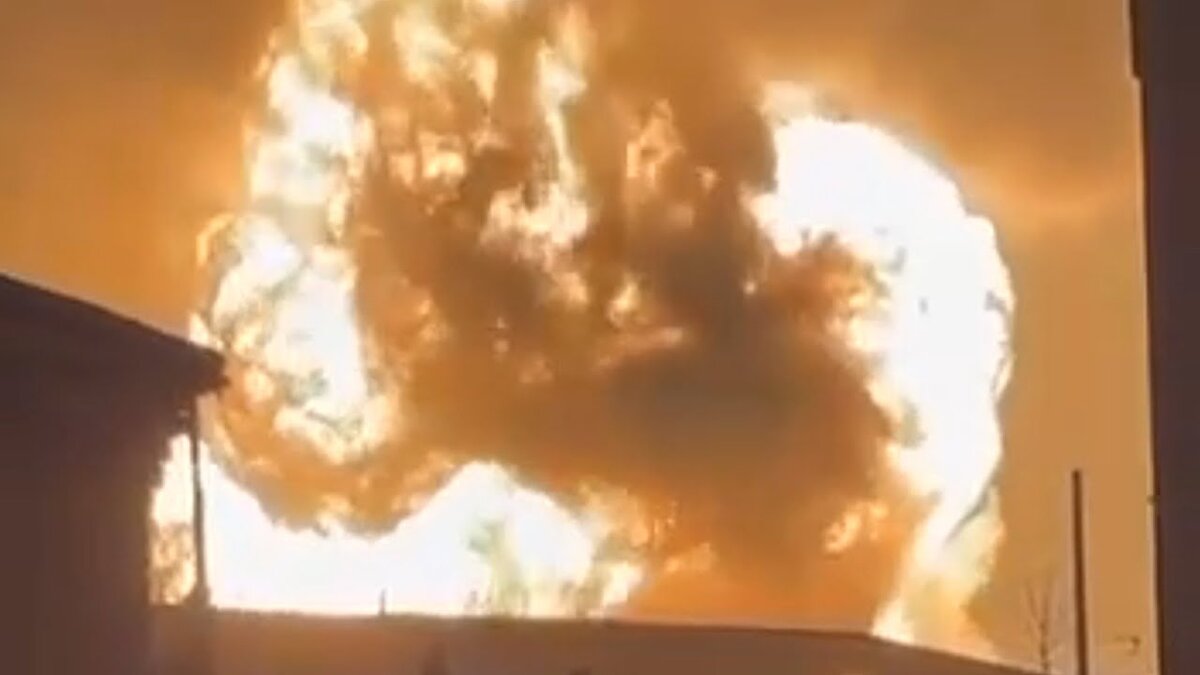 Удар ВС РФ по топливохранилищу в Новомосковске. 