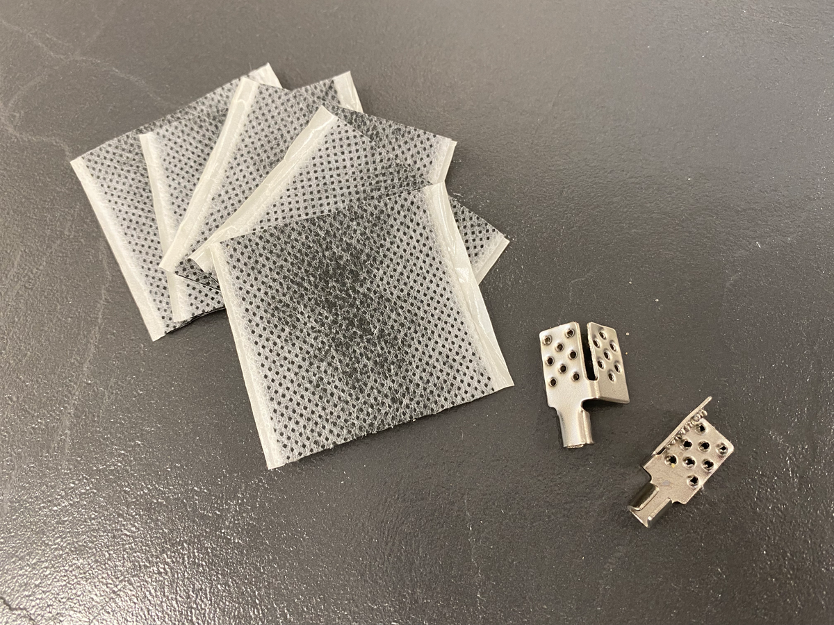 Одна полоса, один монтажный комплект.