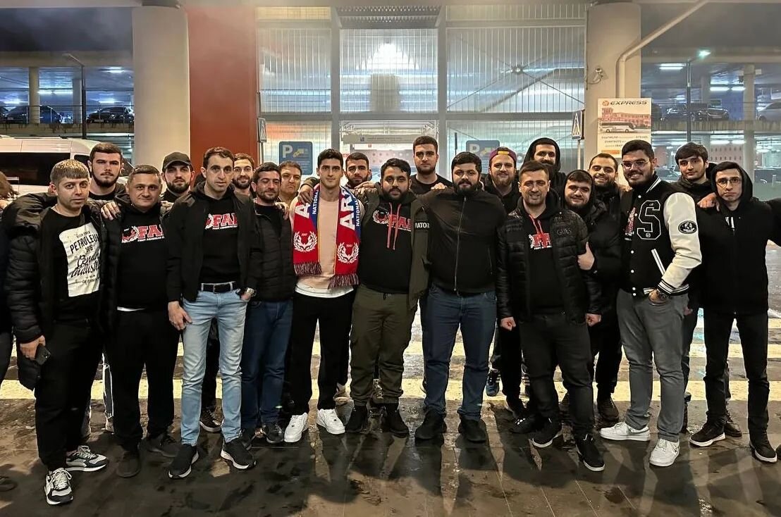 Фаны встретились с новичками