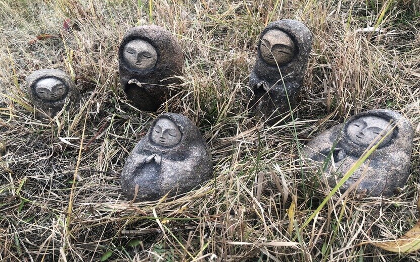 Духи природы или гости из иного мира? Юрий Бушмакин дает волю  фантазии в своих работах. Фото:@yuribushmakinart