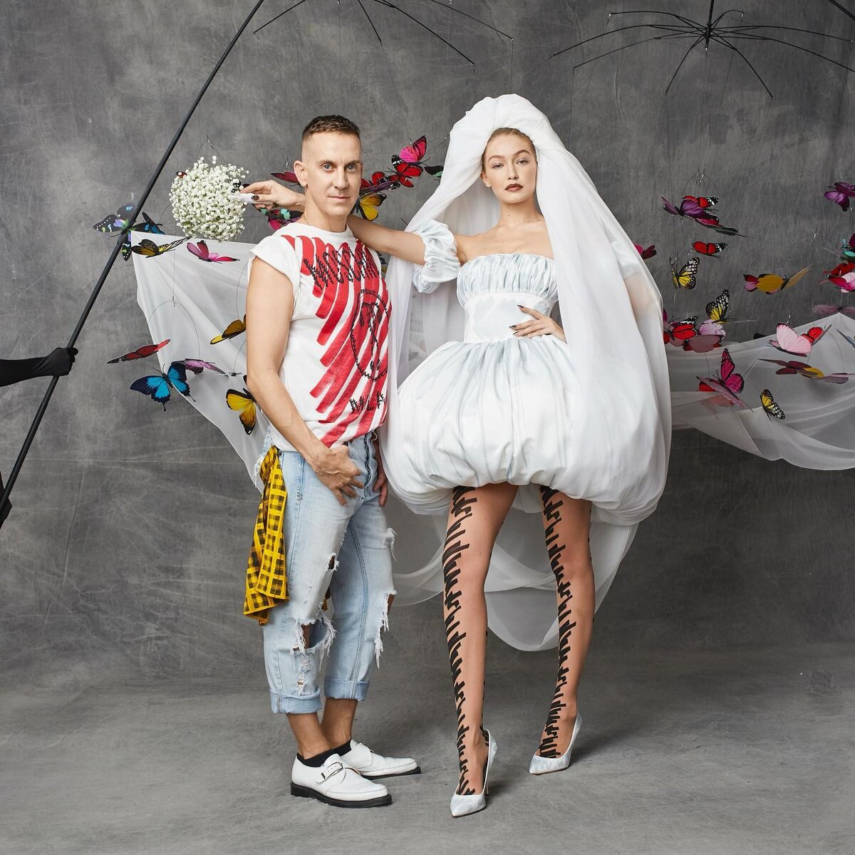    Джереми Скотт и Джиджи Хадид снялись в фотосессии для MoschinoСоцсети Джереми Скотта