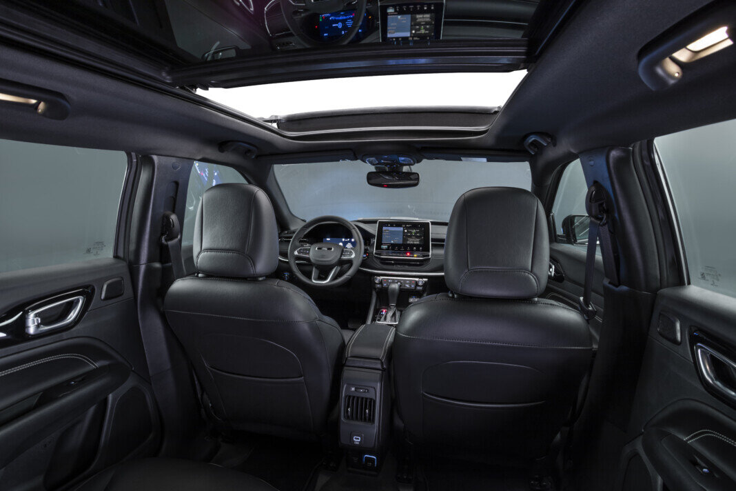 Есть ли шанс у нового кроссовера Jeep Compass в России?