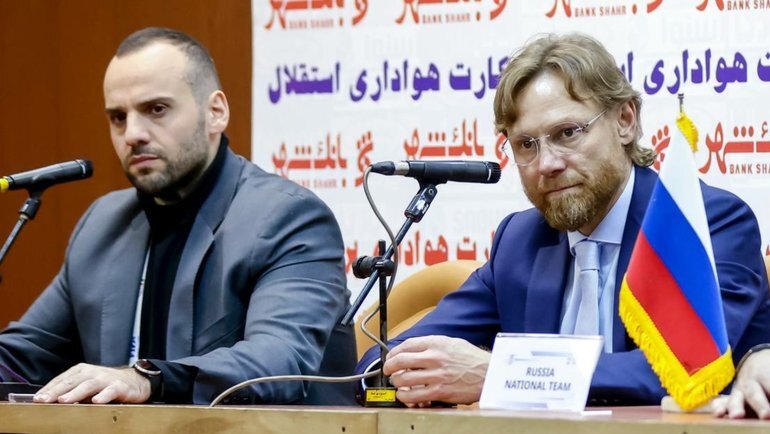    Валерий Карпин (справа).Михаил Шапаев/РФС