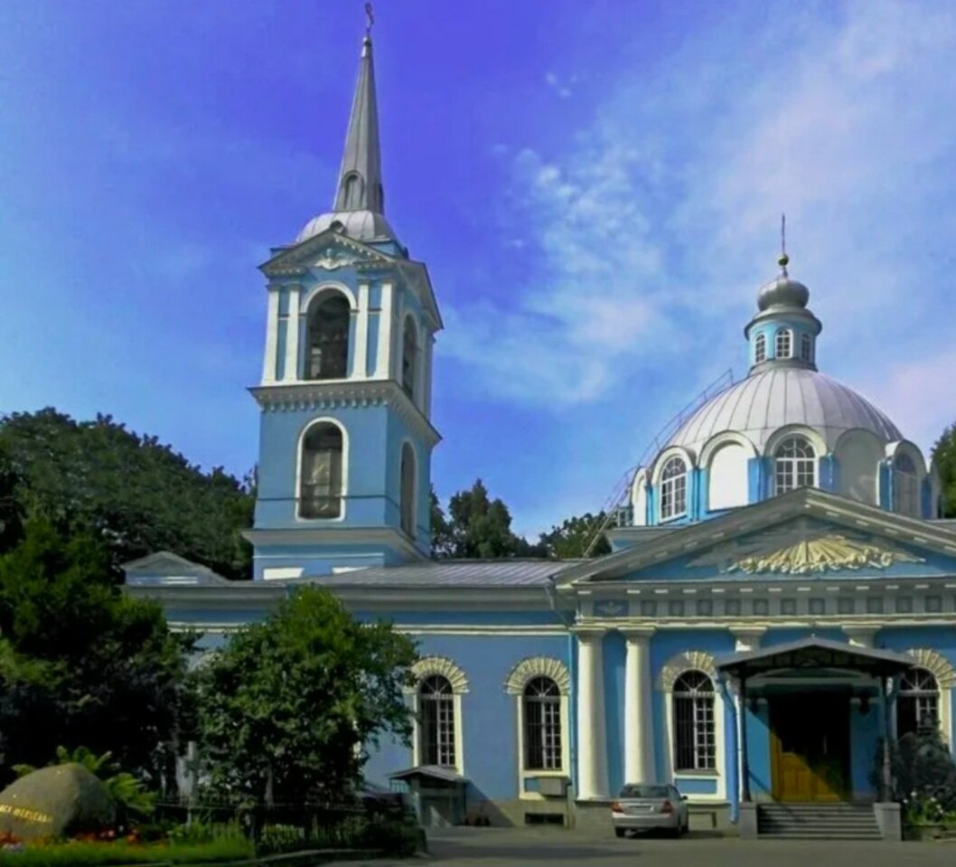 Спб смоленское. Храм Смоленской Божьей матери в Санкт-Петербурге. Церковь Смоленской иконы Божией матери Санкт-Петербург. Храм Смоленской Божьей матери. Храм Смоленской иконы Божией матери на Васильевском острове.