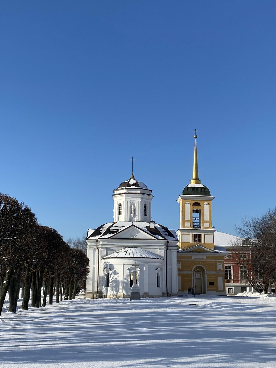 Церковь и колокольня усадьбы Кусково 