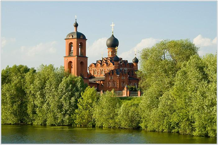 Храм в марково