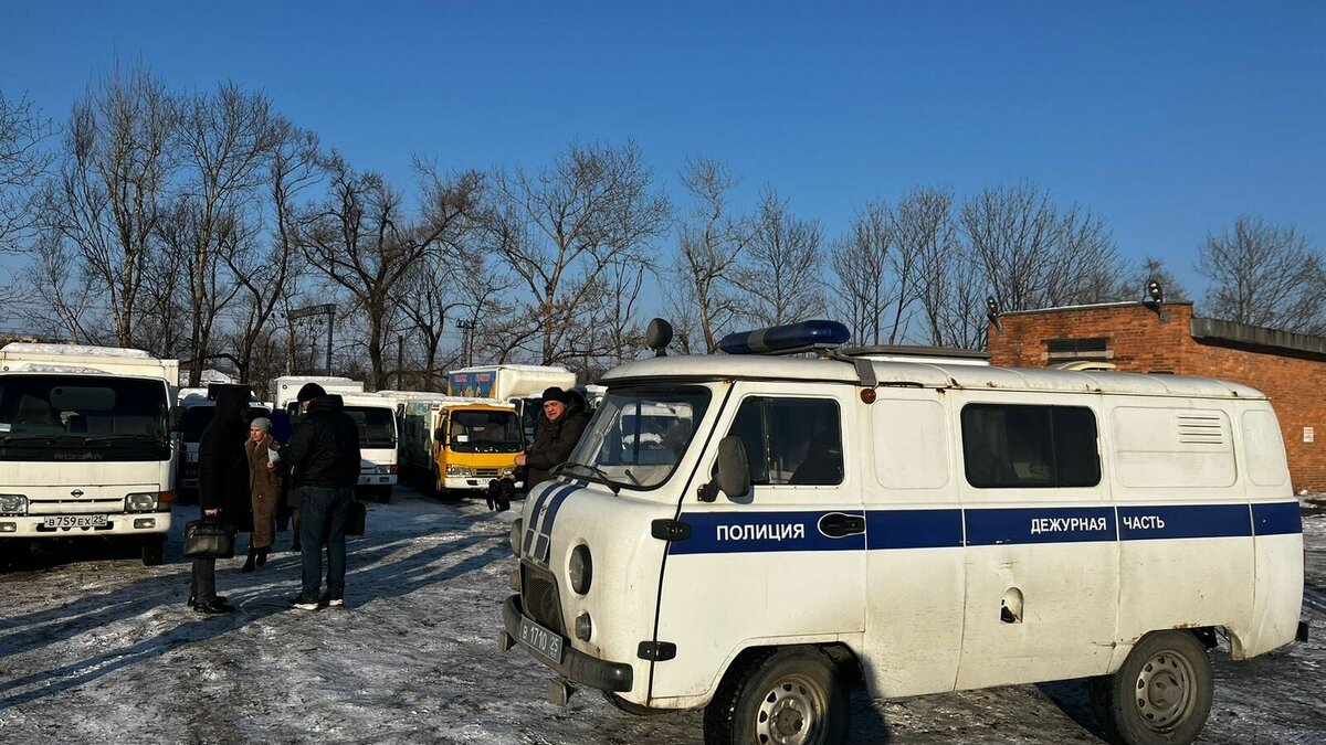     Пока простые жители Дальнего Востока отдают часть своих зарплат на помощь фронту и стараются экономить в период санкций, некоторые коммерсанты не стесняются задирать ценник на продукцию в разы, которую они даже не производят, а просто перепродают. И это в текущей социально-экономической ситуации.