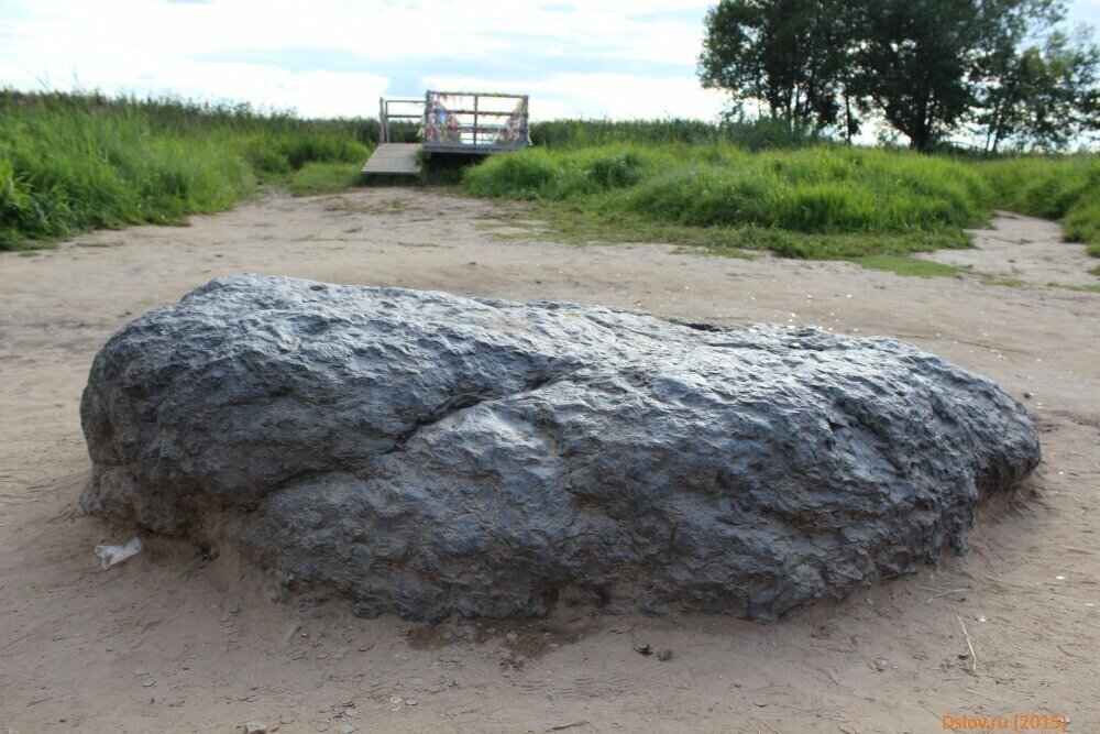 Синий камень переславль история