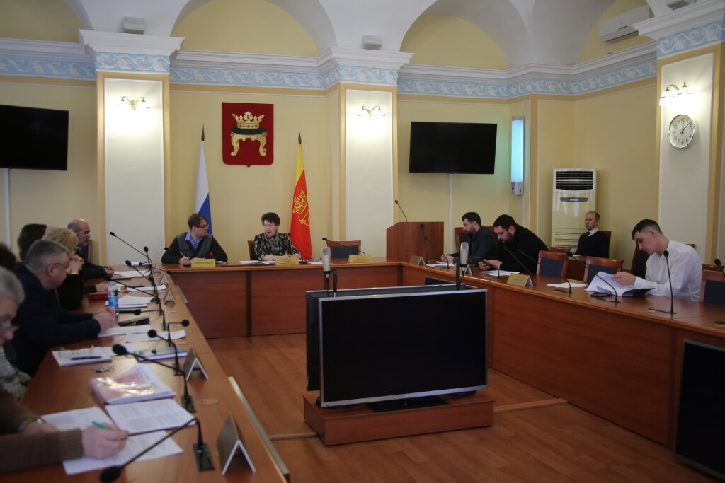 В Твери улучшат безопасность 46 школ и ДТДМ за деньги из городской казны