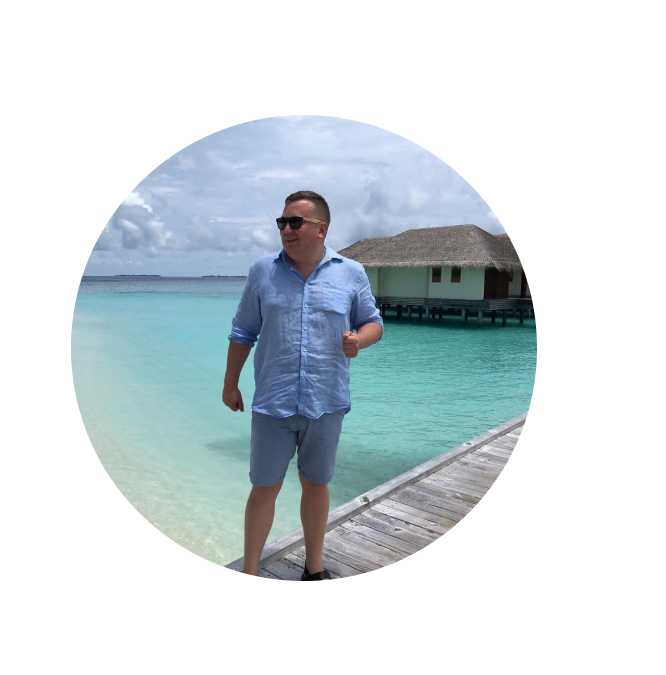 Персональный менеджер наших туристов, который и организовал это путешествие, и по совместительству – наш эксперт по морским круизам: Дмитрий Трефилов. Чтобы работать с Дмитрием, просто напишите запрос в telegram, whatsapp или звоните: 8 (800) 775-33-79  добавочный 1306