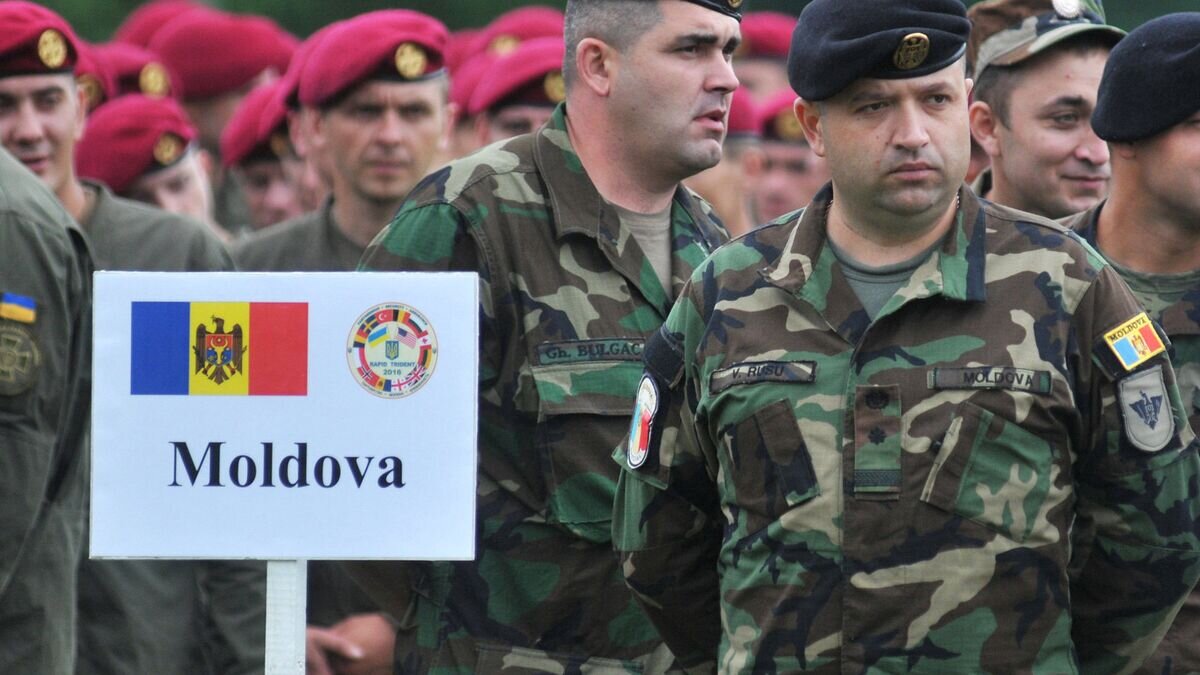    Военнослужащие ВС Молдовы во время Международных военных учений Rapid trident-2016© РИА Новости / Стрингер