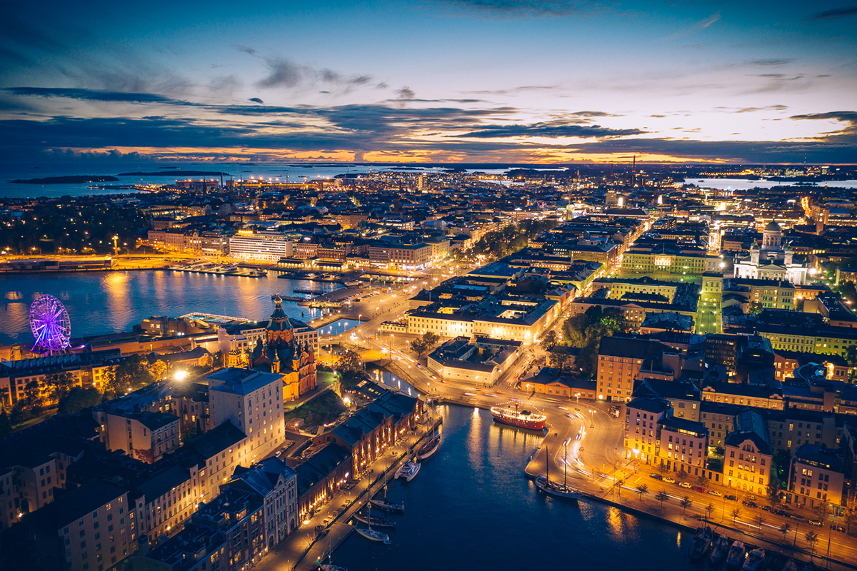 Какое время в финляндии. Хельсинки столица. Финляндия Helsinki. Финляндия Хельсинки центр. Финляндия столица Хельсинки фото