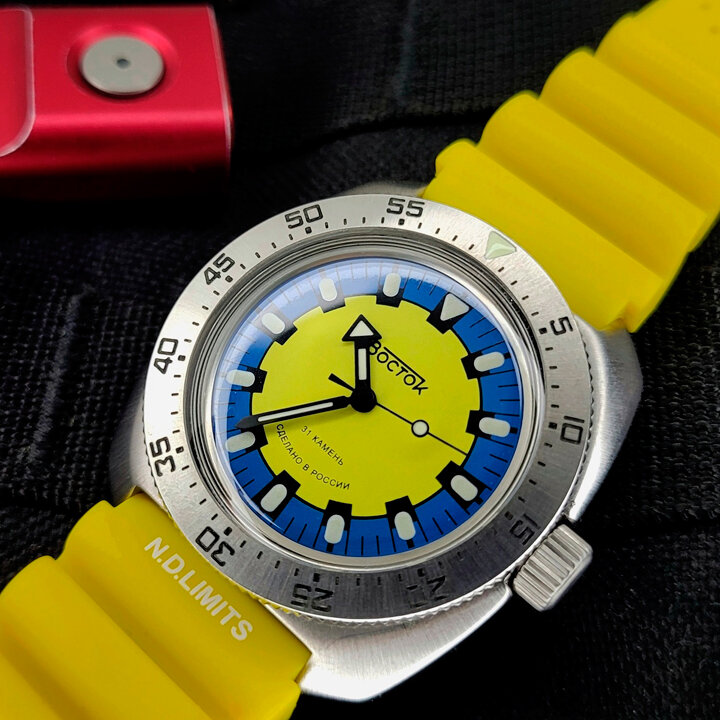 Восток Амфибия 710ЯБ1 "Банана"