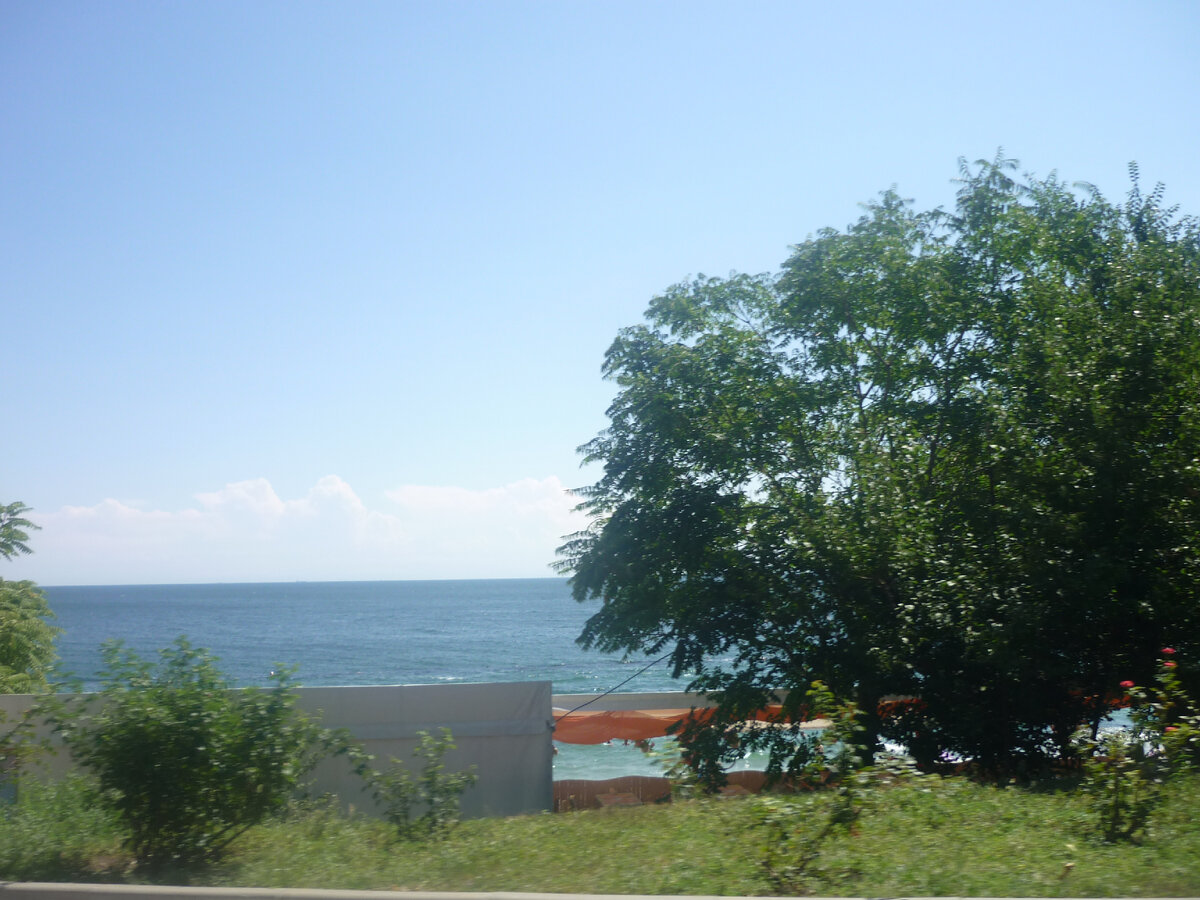 Правда ведь нет моря?