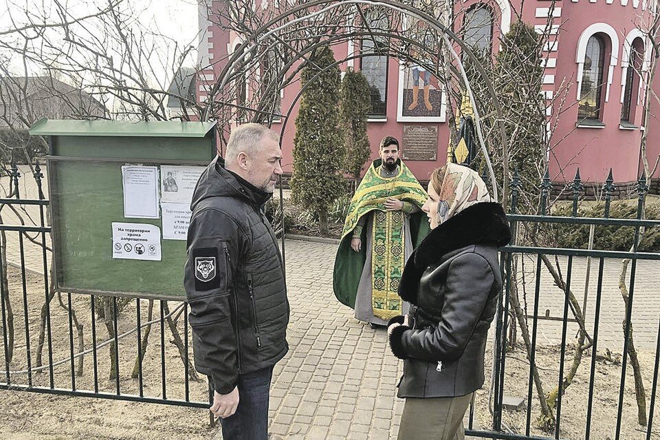     Мария Львова-Белова регулярно приезжает в Херсонскую область с рабочими визитами, чтобы узнать, какая требуется помощь. Фото: t.me/malvovabelova