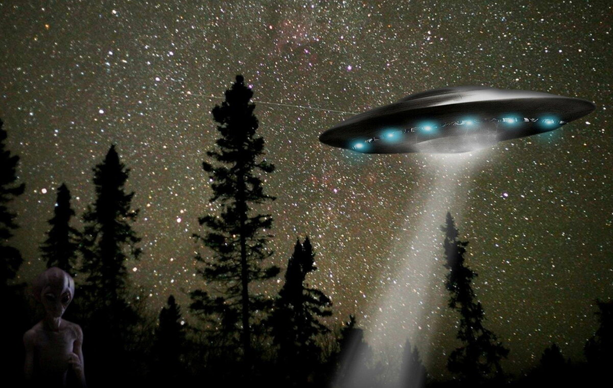 Наверняка они следят за человечеством.
Источник фото: https://www.niburu.co/images/2019/mei/beam.jpg