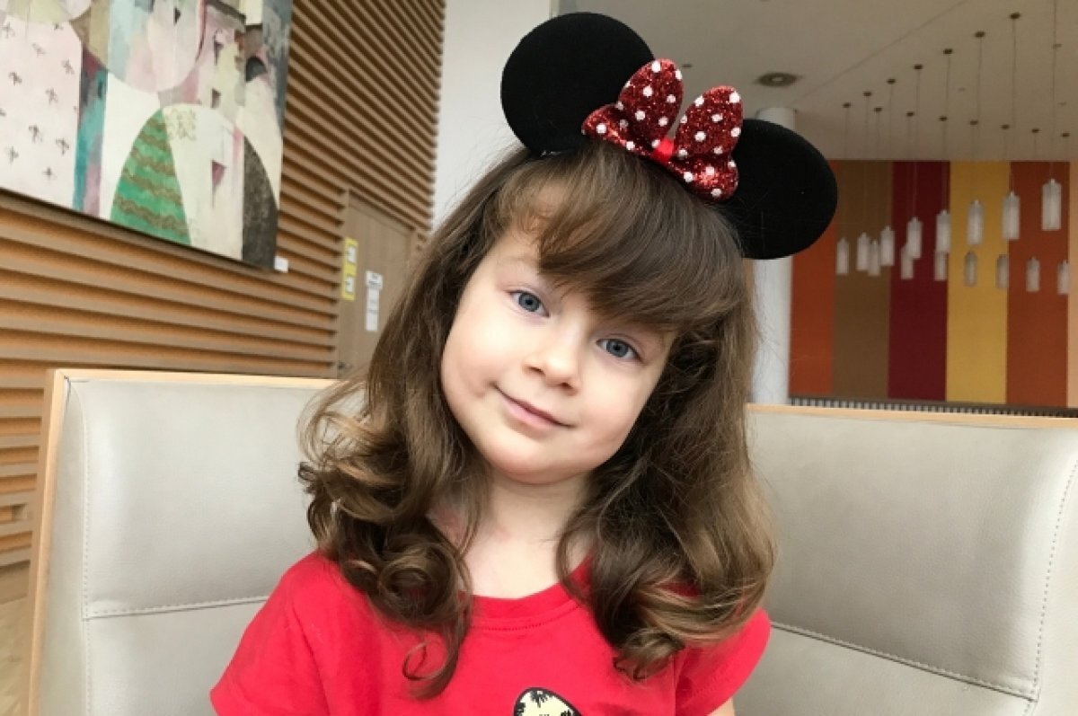    Встать на ноги и пойти в школу. 7-летней пермячке собирают на реабилитацию
