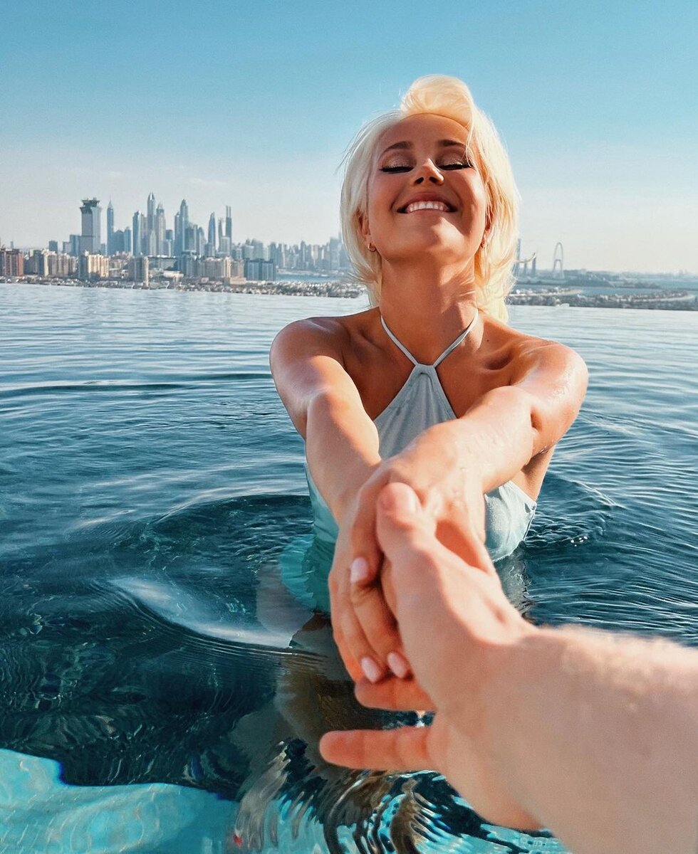 новый парень клавы коки 2023. клава кока фото 2023. клавдия высокова клава кока. клава кока огалилась в спорткаре в дубае. новый парень клавы коки 2023.