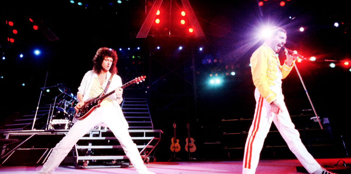 Фредди меркури май он май. Queen Magic Tour 1986. Фредди Меркьюри Magic Tour. Группа Queen 1986 Уэмбли. Брайан Мэй Уэмбли.