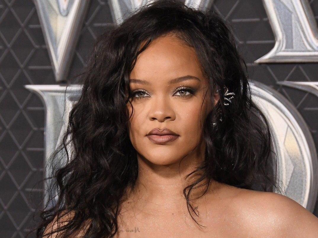 Rihanna Samuel порно. Смотреть и скачать порно видео бесплатно.