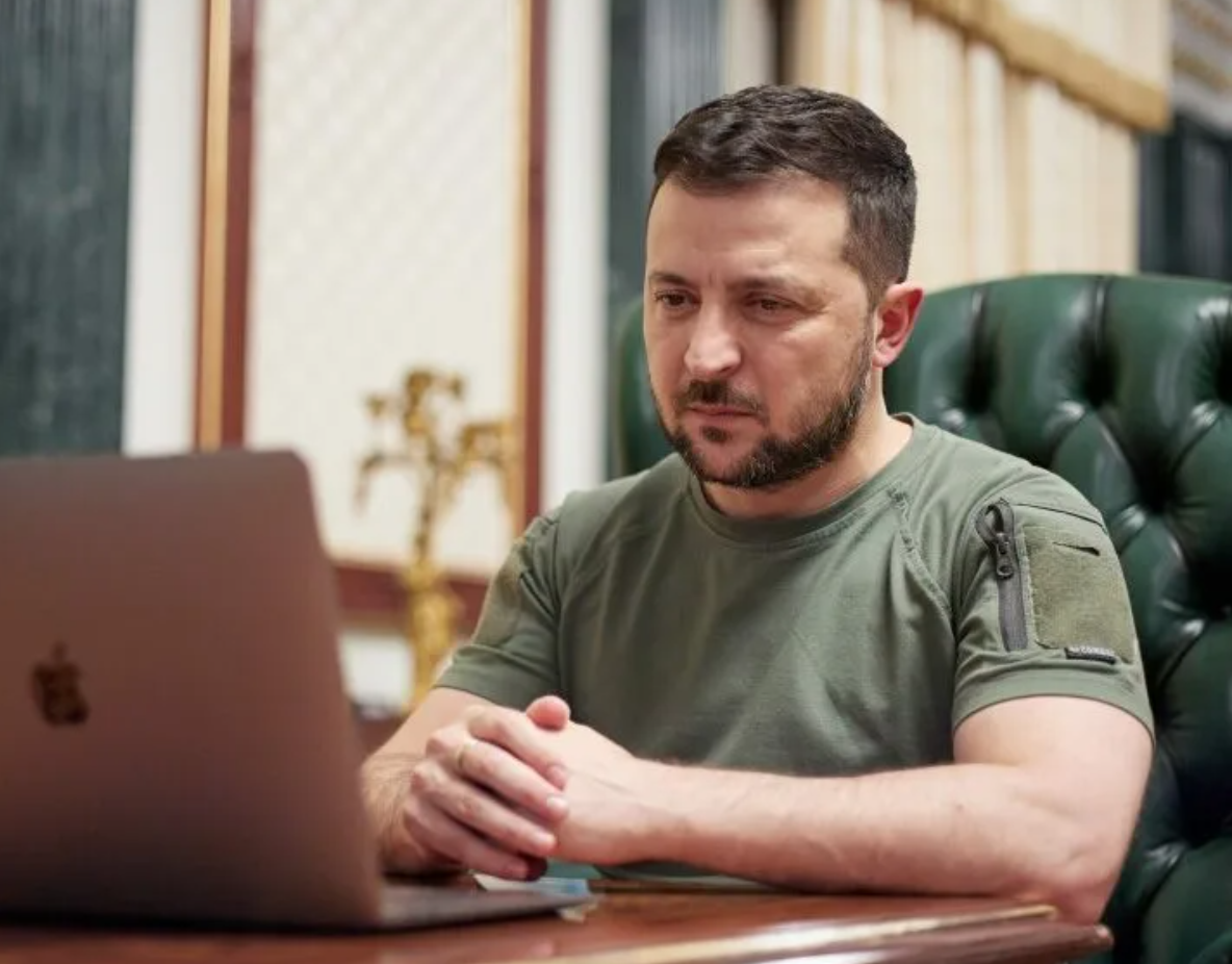    “Табу на поставку Украине дальнобойных ракет снято”, — заявил Зеленский Алексей А.