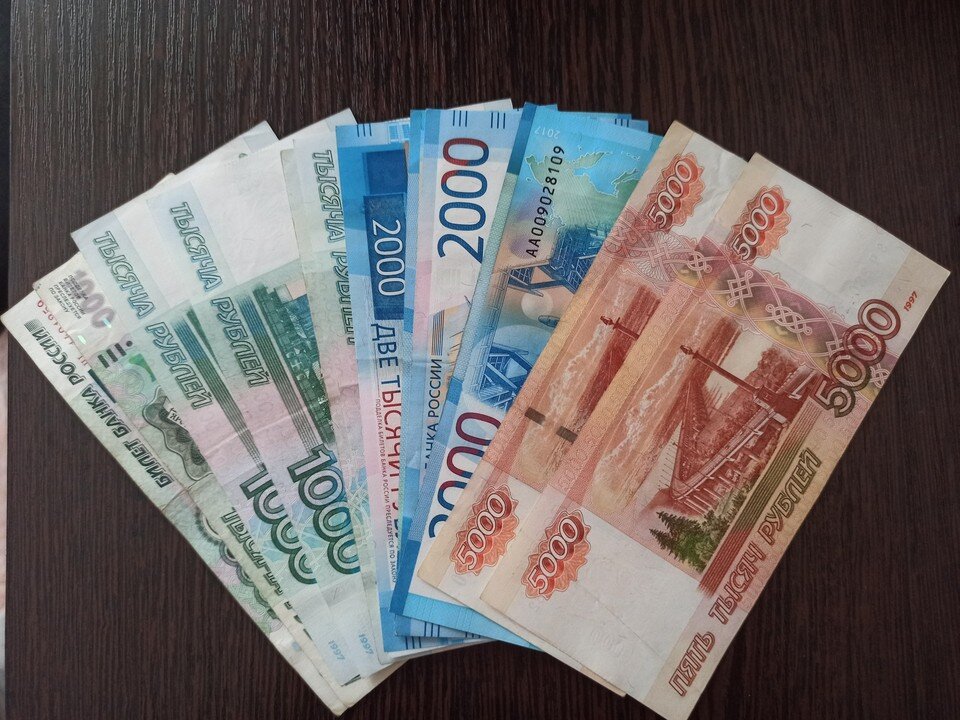     В общей сложности потерпевшие передали «курьеру» около 2,6 миллиона рублей. Анна ГРЕБЕНКИНА