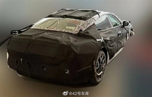    Новые изображения электрокара Xiaomi [ФОТО]