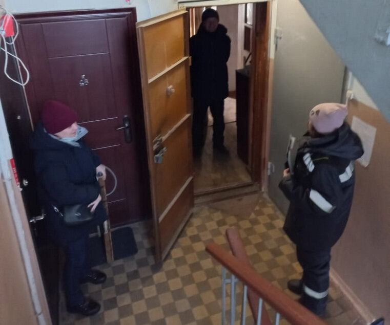    Владелец квартиры долгое время не пускал сотрудников газовой службы