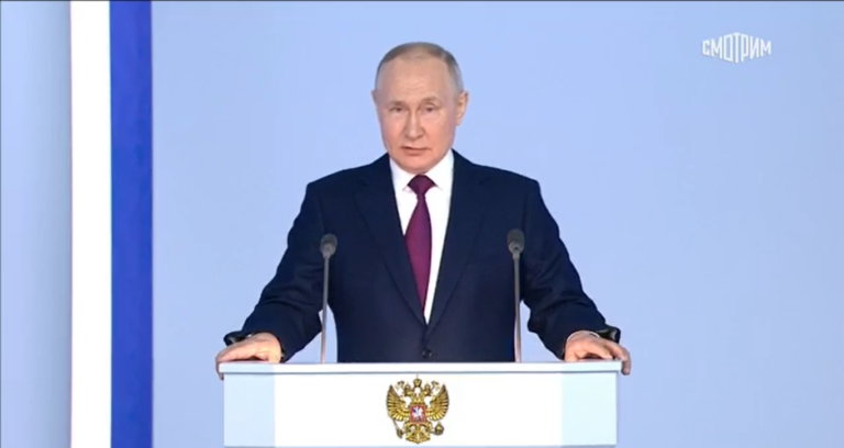    Владимир Путин: Компании должны работать в российской юрисдикции Марина Шарт