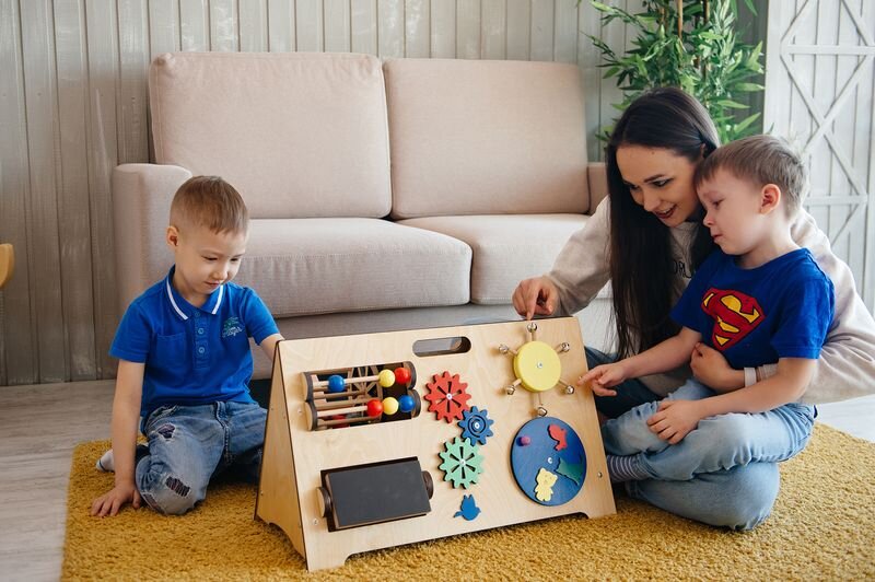 Двухсторонняя тактильная панель «Новые умения» Источник: prioritet1.com Реклама. Рекламодатель ИП Дмитриев Д.В. ИНН 212408237001