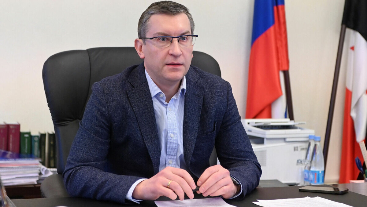     Глава правительства Удмуртии Ярослав Семенов прокомментировал хакерскую атаку на ряд коммерческих радиостанций, которая произошла 22 февраля. Свое мнение он выразил на сессии Госсовета региона.