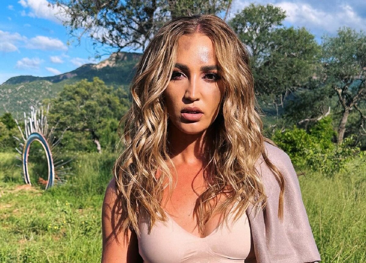     Ольга Бузова Фото: соцсети