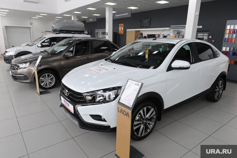    У трех дилеров «АвтоВАЗа» в Сургуте нашлась только одна Vesta