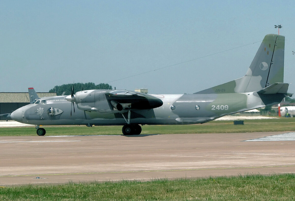 АН-26