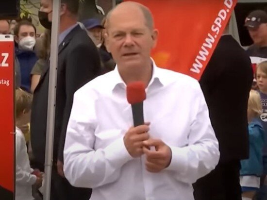     фото кадр из видео