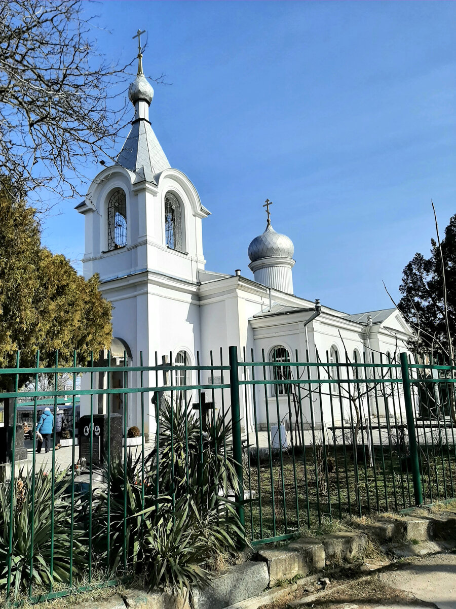 Старинный некрополь около Церкви Всех Святых в Симферополе | Ожившие  Деревяшки | Дзен