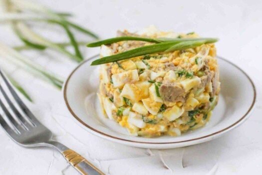 Салат с печенью трески — что приготовить — простые и бюджетные рецепты — Шуба